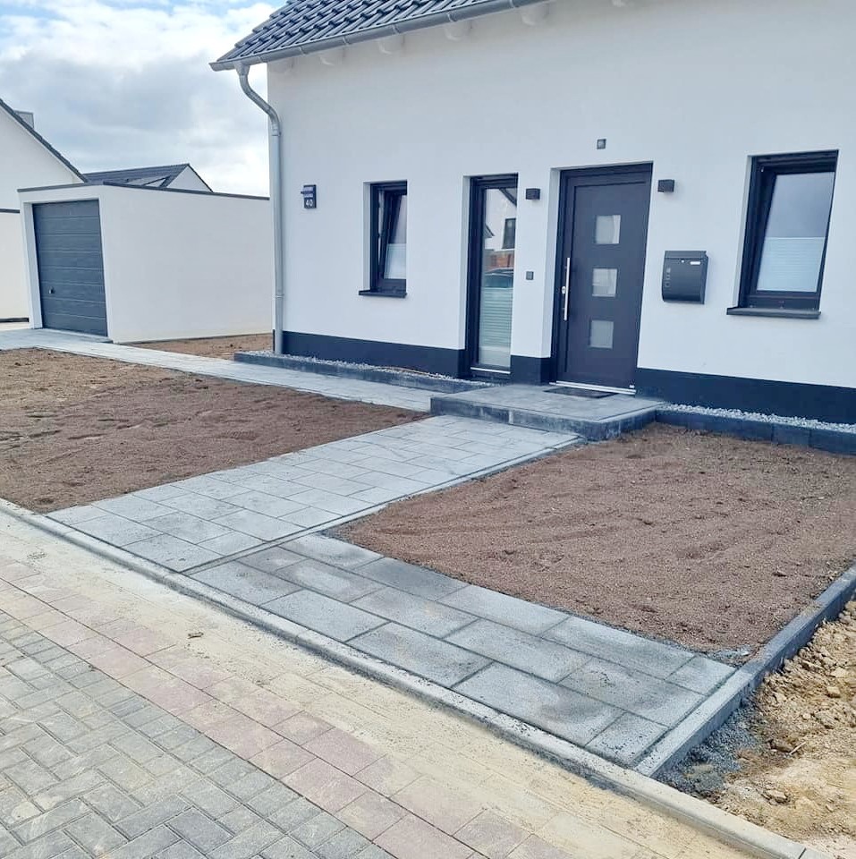 Terrassen- und Wegebau